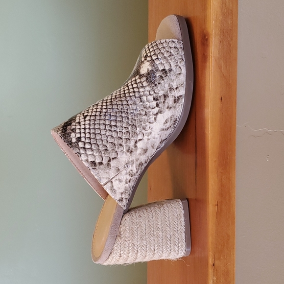 Rockport Amara slides - Picture 7 of 10